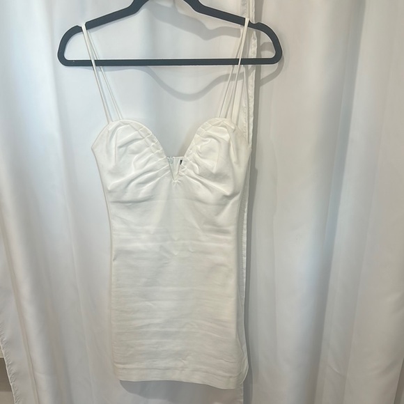 Elegant Zara White Spaghetti Strap Dress - Picture 1 of 2